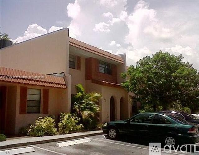 1st image of 23 N Valencia Dr