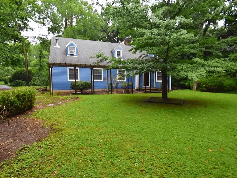 17967 Edgewood Walk — Photo 24