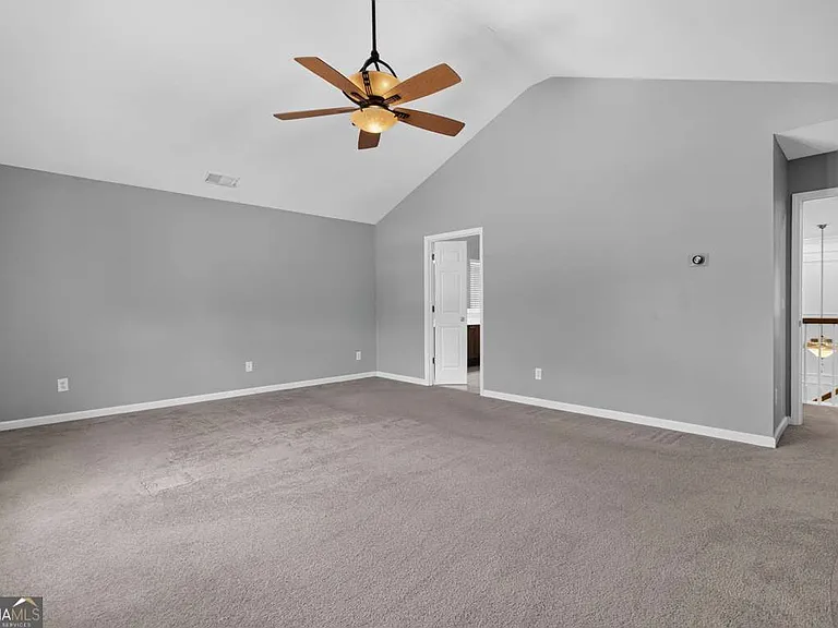 153 Fitzroy Ln — Photo 39