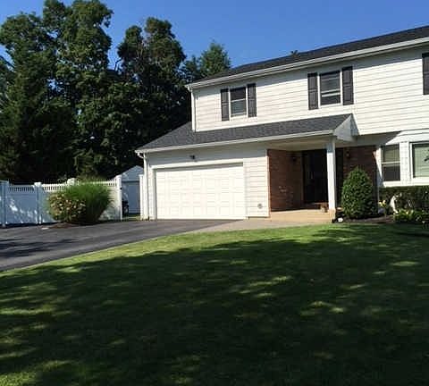 2nd image of 2 Ketchum Ct