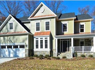 2843 Fairmont St, Falls Church, VA 22042