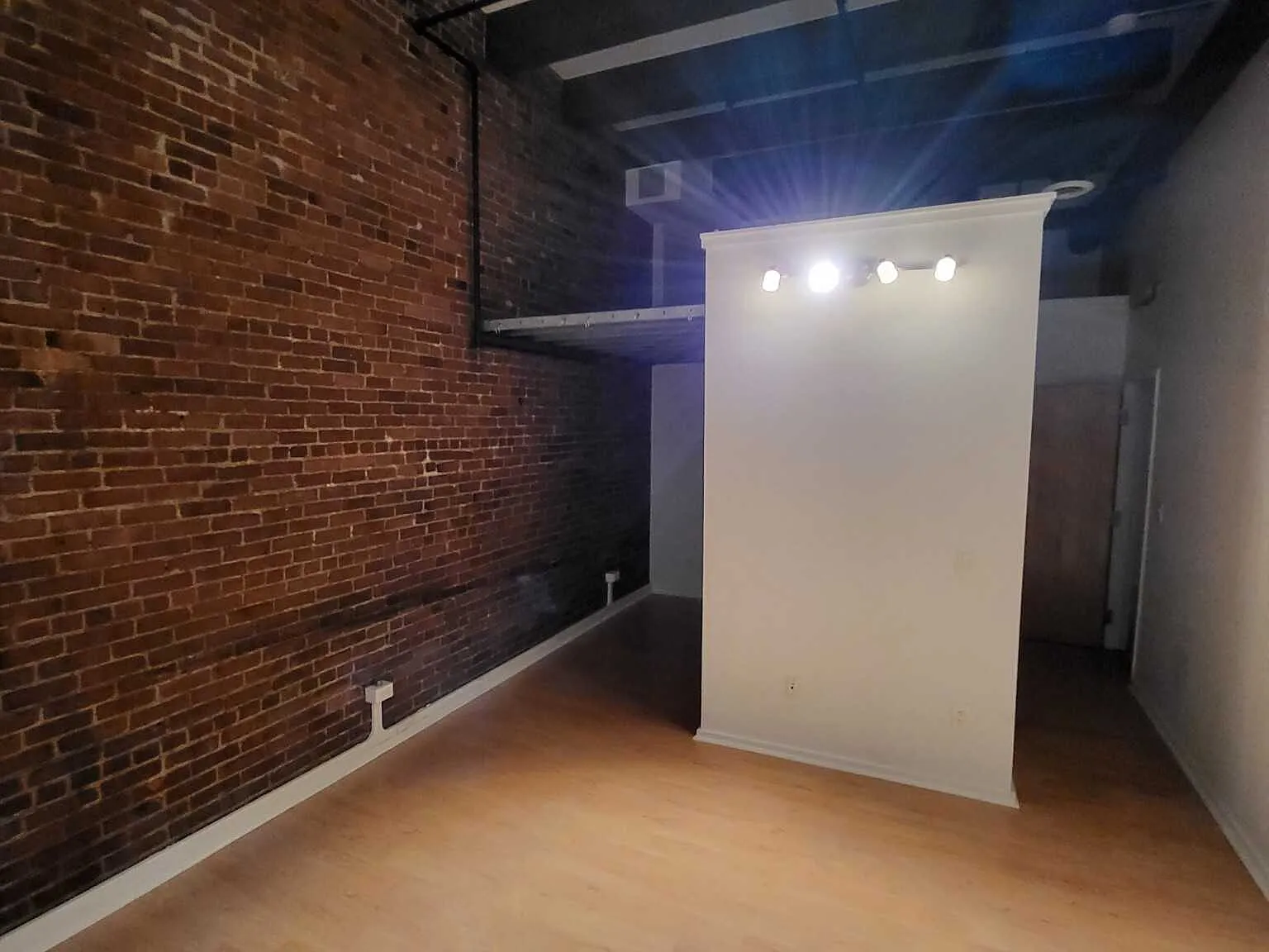 2 bed, $4,400 — Photo 4