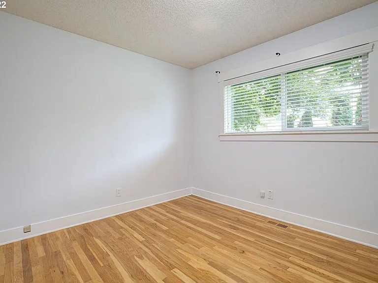 12635 SW Butner Rd — Photo 20