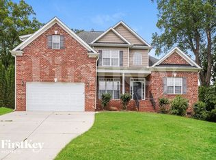 17 Orchard Grass Ct, Greensboro, NC 27410