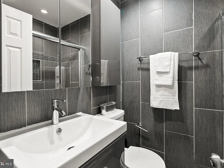 59 Rhode Island Ave NW #1 — Photo 20