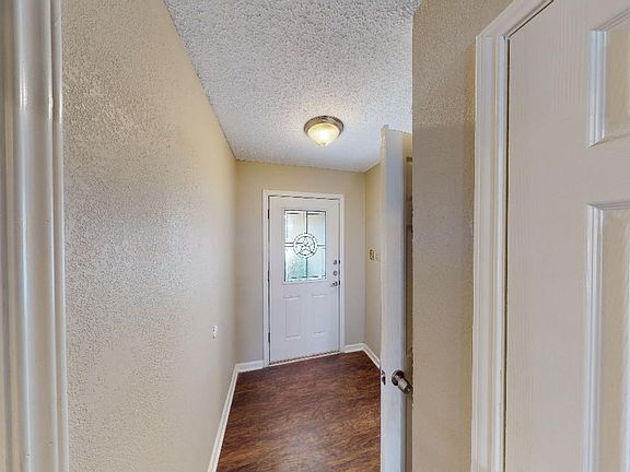 3rd image of 2315 Oxford Blvd
