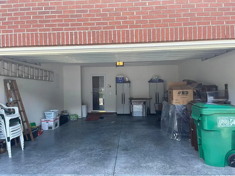 655 Ansley Way — Photo 2