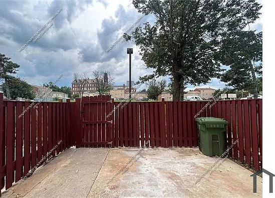 2805 Winchester St — Photo 12