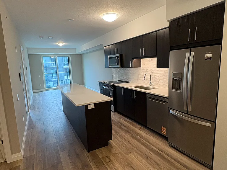 93 Arthur St N #908 — Photo 4