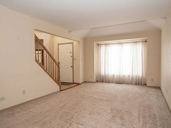 4th image of 232 Highland Rd