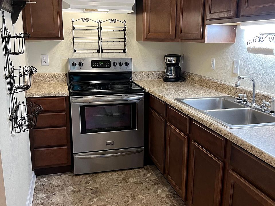 1st image of 112 McClure Dr #B