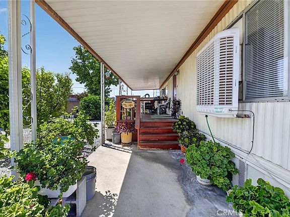 5th image of 332 N Lyon Ave Space 7