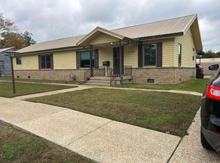 228 E Ingram St, Camden, AR 71701