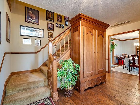 5th image of 5016 Sycamore View Dr
