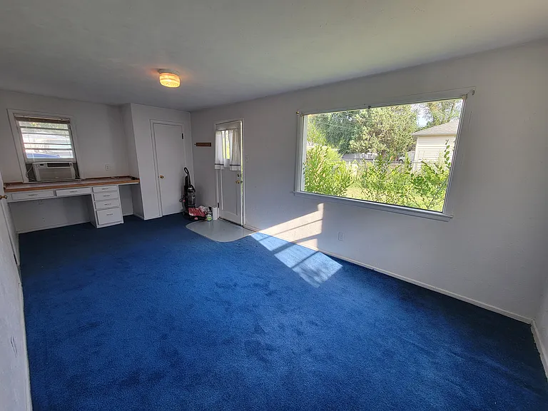 Studio apartment (with A/C visible)