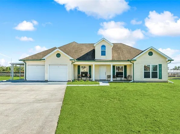 11 Robert Cir, Gretna, LA 70056