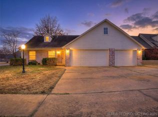 10592 E 142nd St N, Collinsville, OK 74021