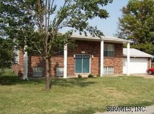 1507 Doris Ave, Cahokia, IL 62206