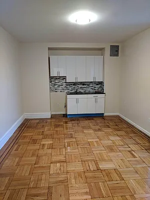 Rented by Lang Realty LLC | media 15