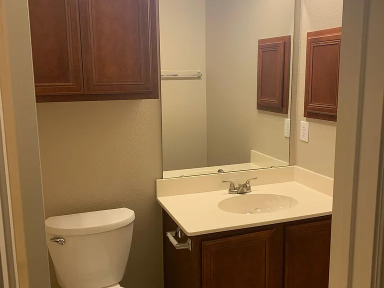 1051 Elm Dr — Photo 23