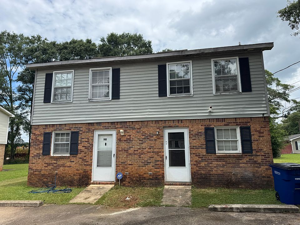 1st image of 100 Lafayette Ct #1
