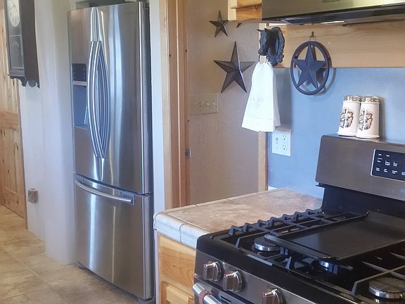 5th image of 410 Kopra St