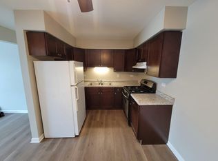 5750 W 108th St #1A, Chicago Ridge, IL 60415