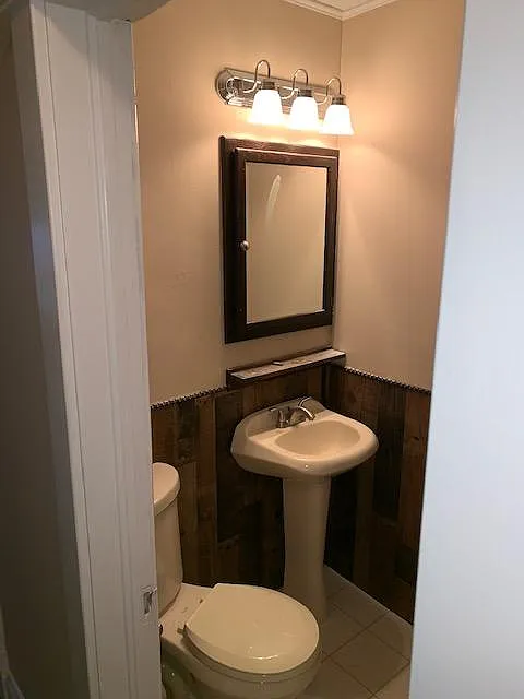 3 bed, 1.5 bath, 1152 sqft, $1,500 — Photo 2