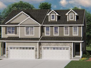 N67W25354 Breckenridge Ct, Sussex, WI 53089