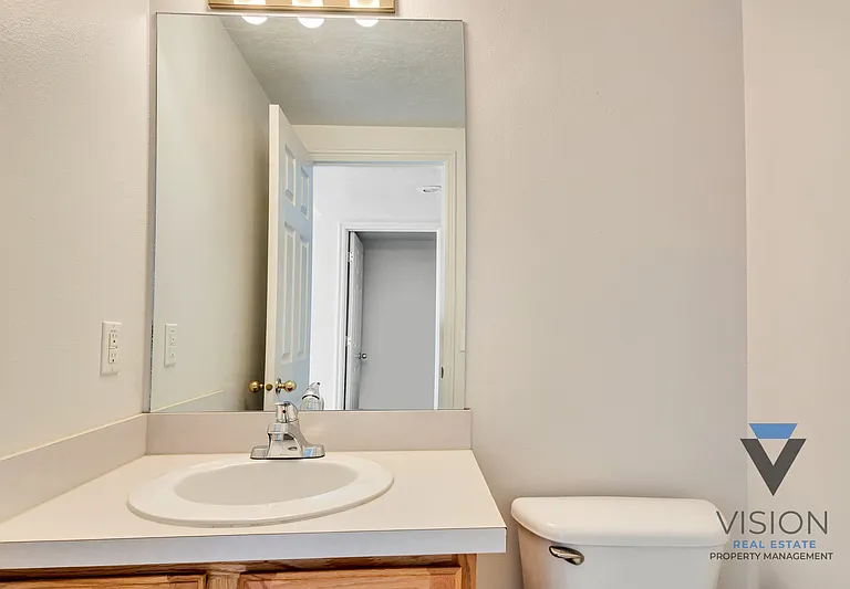 1343 S 1370 E — Photo 9