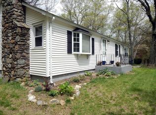 341 Rockland Rd, Scituate, RI 02857