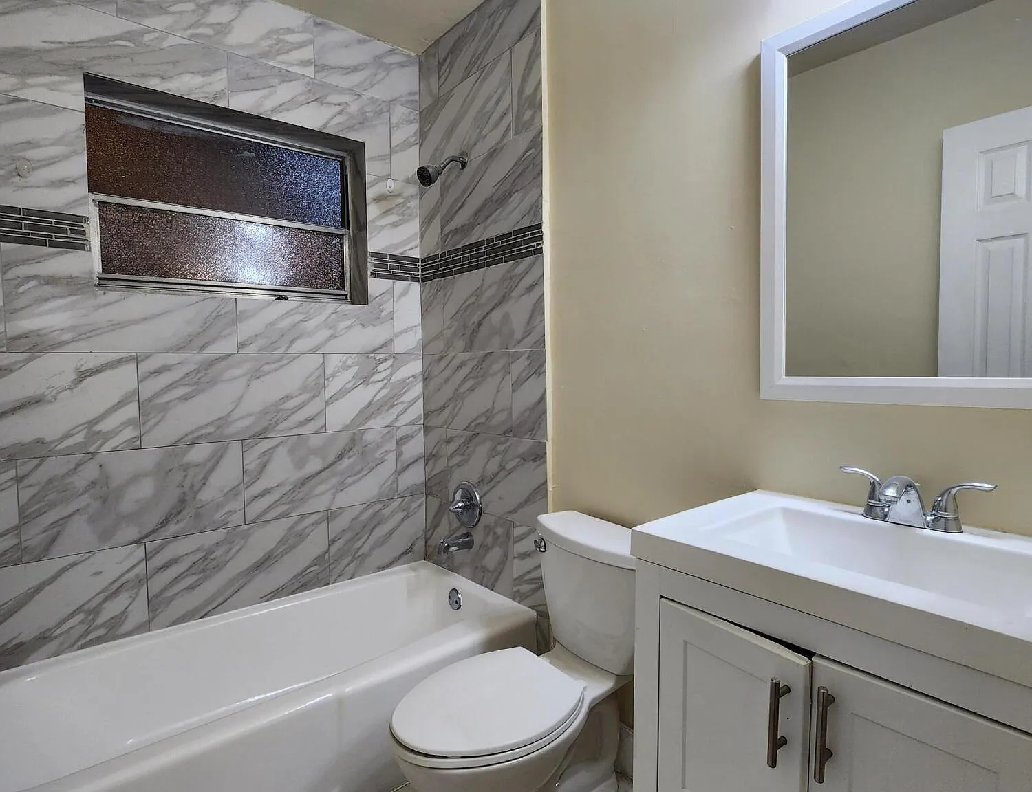 1 bed, 1.0 bath, 700 sqft, $1,595 — Photo 4