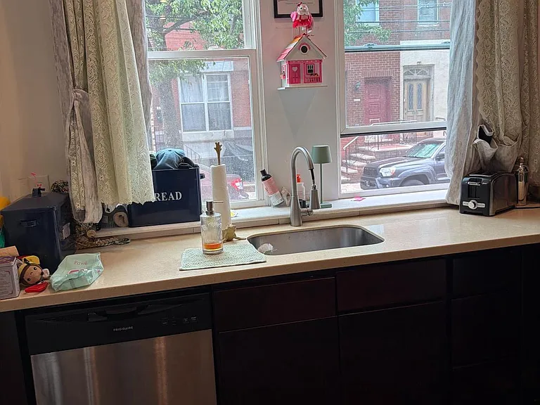 2113 S 15th St — Photo 5