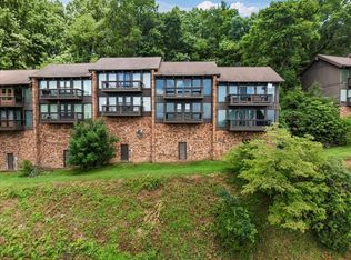 191 Buck Hollar Rd, Hillsville, VA 24343