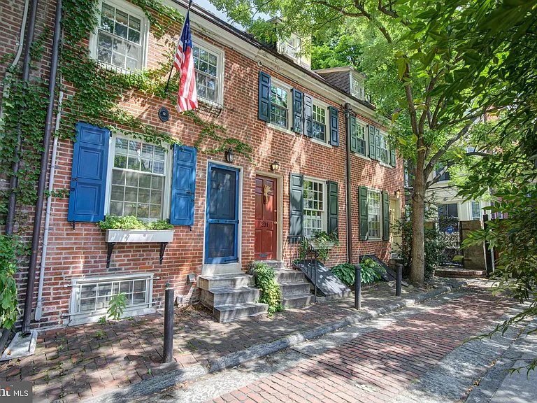 229 S Jessup St — Photo 17