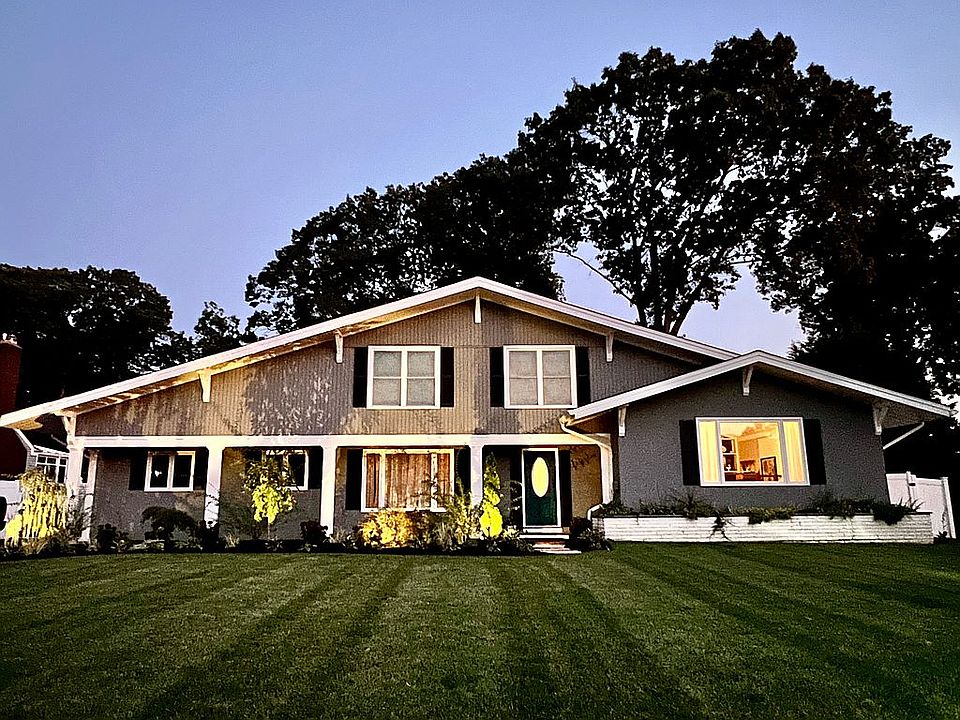 1st image of 857 Westminster Dr