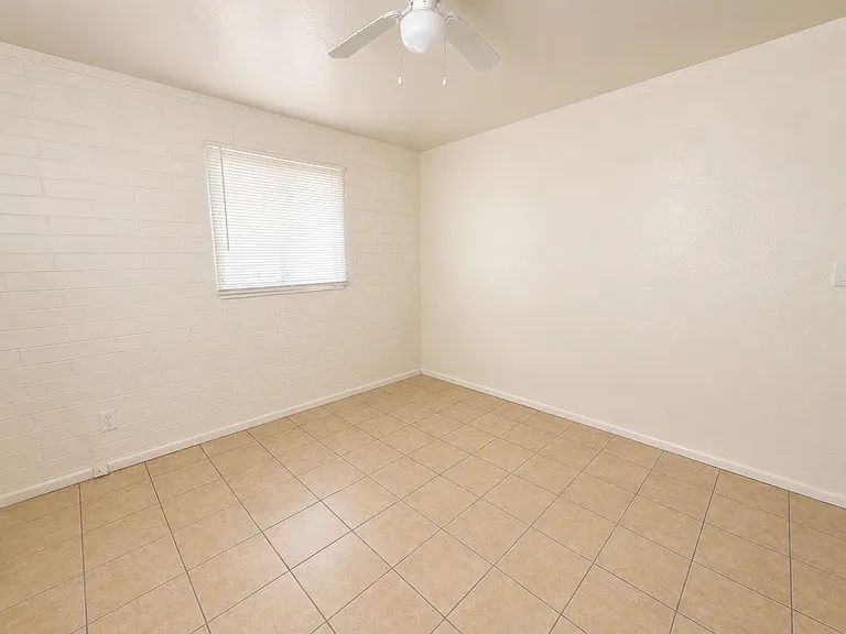 5437 S 14th Way — Photo 13