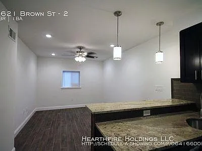 1621 Brown St #2 — Photo 10