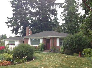 1918 NE 107th St, Seattle, WA 98125