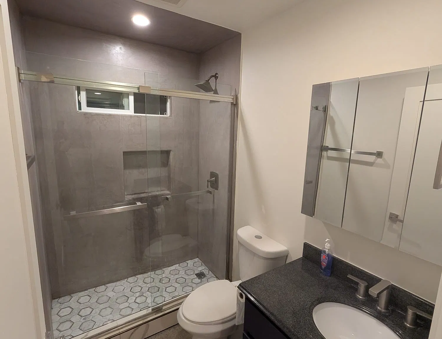 2 bed, 700 sqft, $2,800 — Photo 4