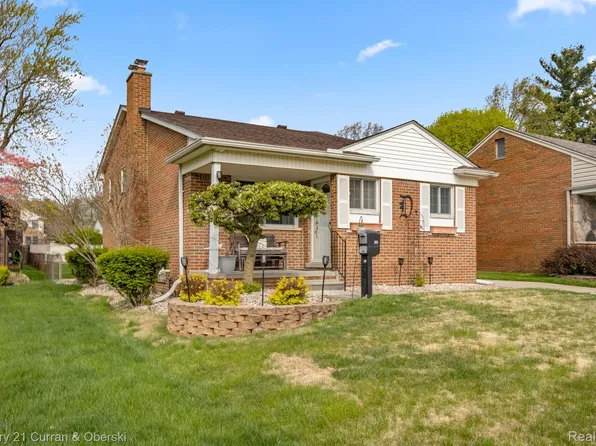 3420 Bennett St, Dearborn, MI 48124