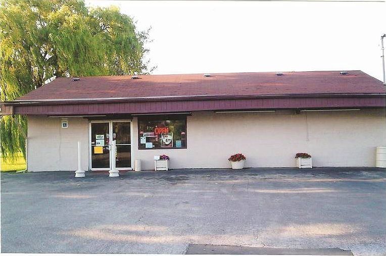 2nd image of 3365 E Washington Rd