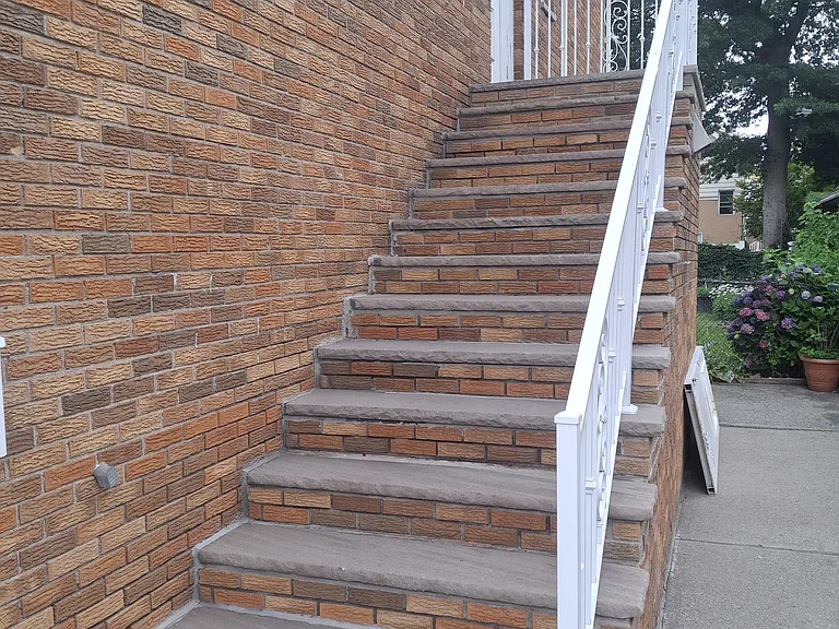 61 Fulton Ave — Photo 10