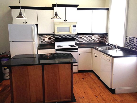 4th image of 319 W Park Ave APT B