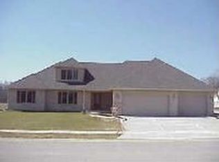 8642 Hickory Hill Trl, Mooresville, IN 46158