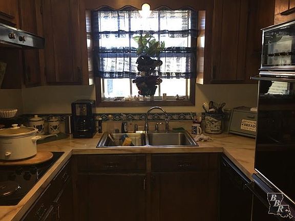 4th image of 1283 Roberts Dr