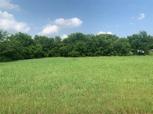 1400 Cooke St, Nocona, TX 76255