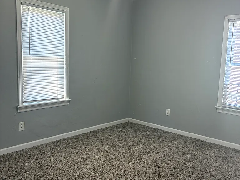 1717 E Ewing Ave — Photo 13