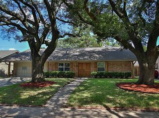 5922 Reamer St, Houston, TX 77074