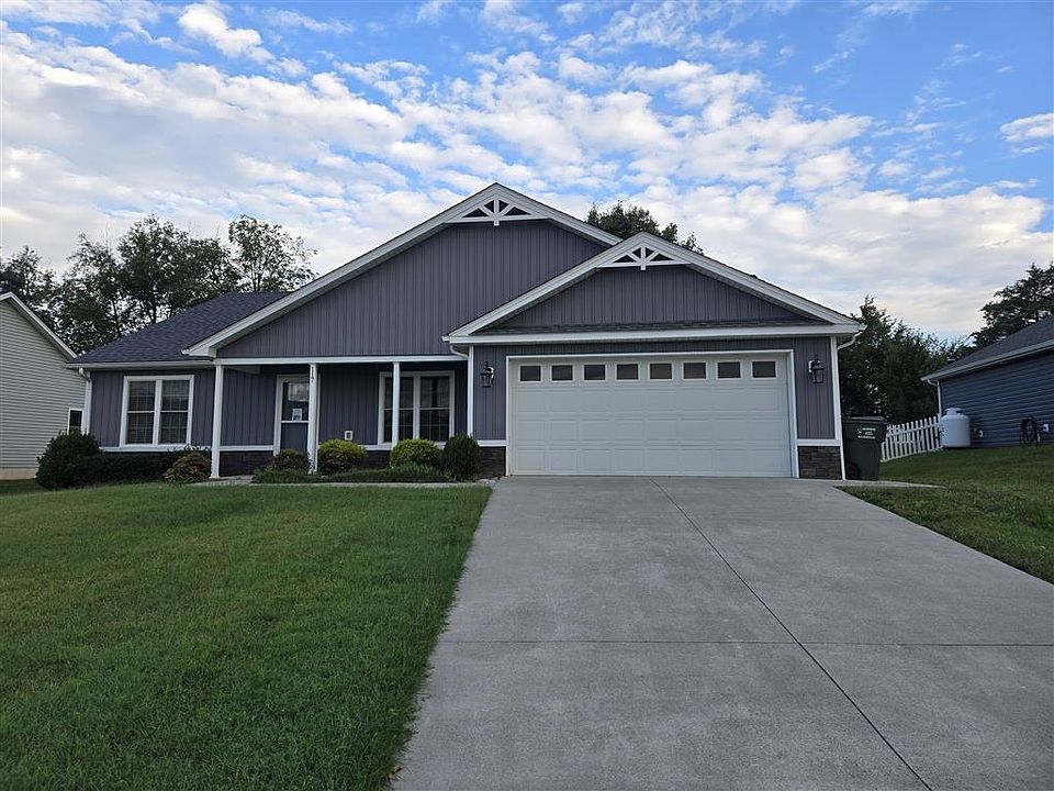 1st image of 117 Lindburgh Dr